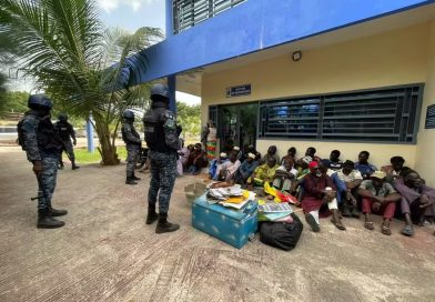 ZIGUINCHOR : LA GENDARMERIE DÉMANTÈLE LE SIÈGE DU MFDC, 28 PERSONNES INTERPELLÉES, DES DRAPEAUX ET DES DOCUMENTS SAISIS
